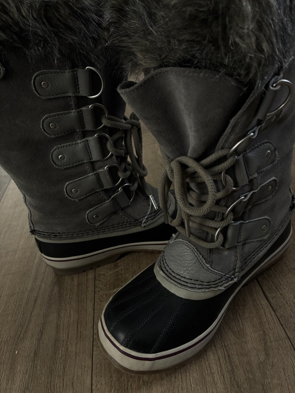 Sorel Women's Gray & Black Faux-Fur Lace-Up Winter Boots